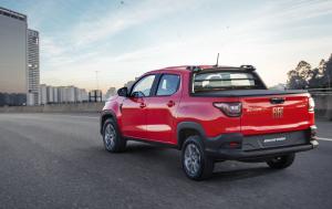 Fiat Strada Freedom Cabine Dupla 2020 года 